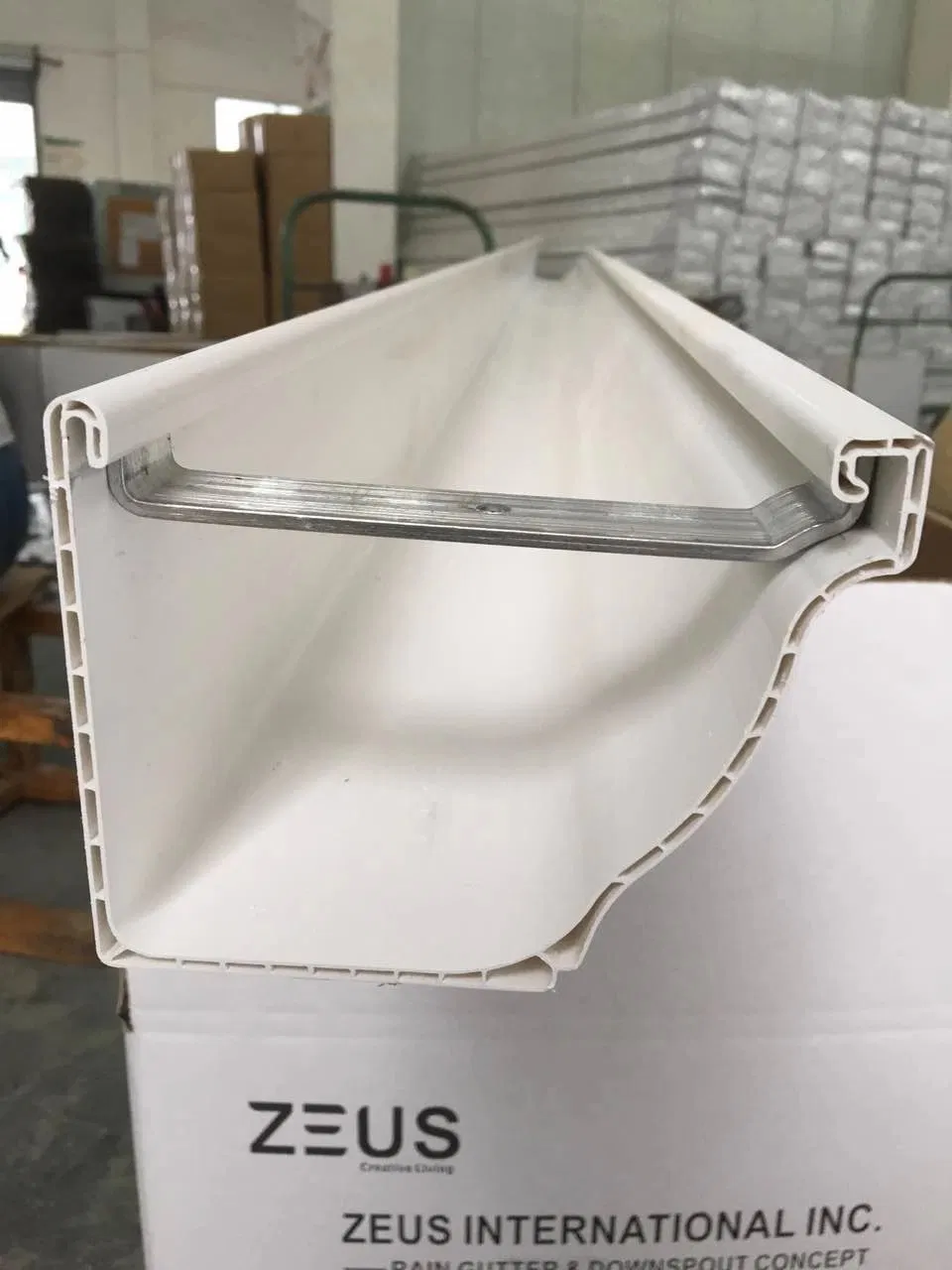 High Quality Plastic PVC Rain Gutter Downspout for Villa House