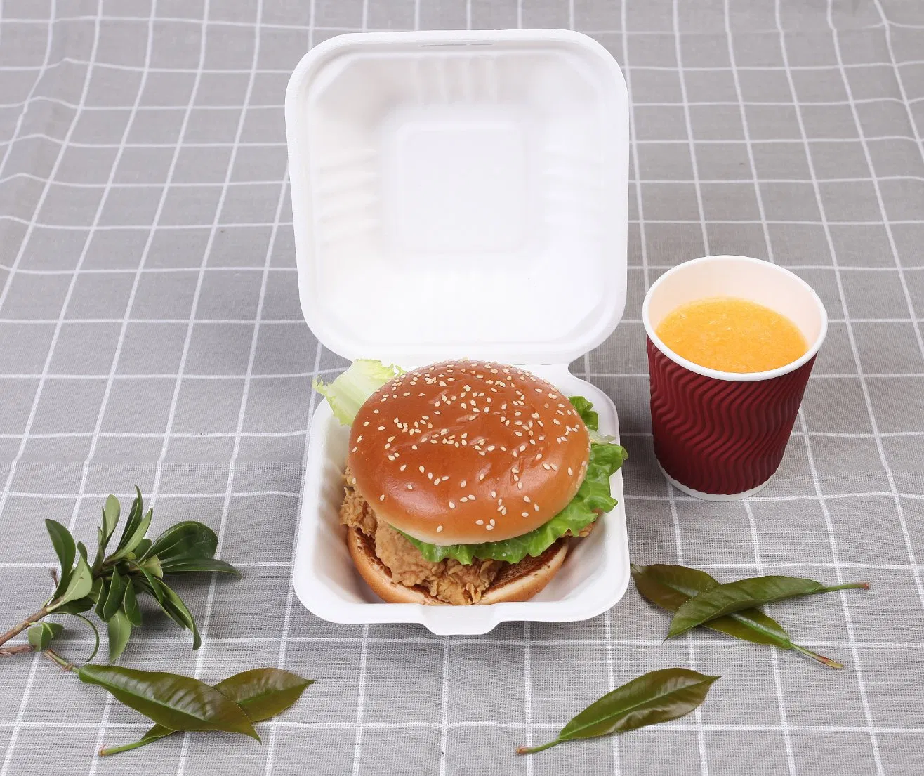 Microwaveable and Compostable Sugarcane Bagasse Lunch Box Food Packaging