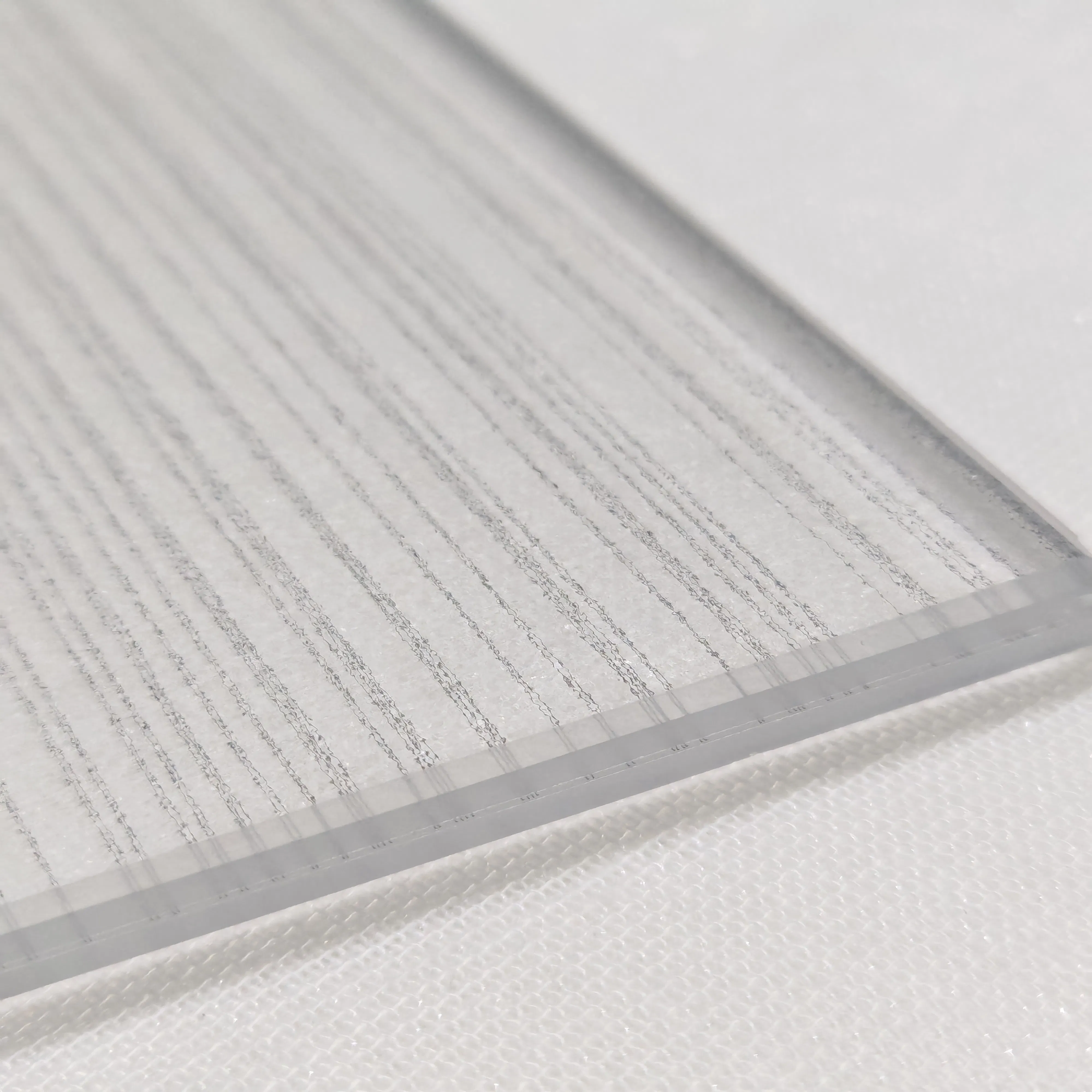 Artistic Panels for a Chic Home with Elegant Glass Design