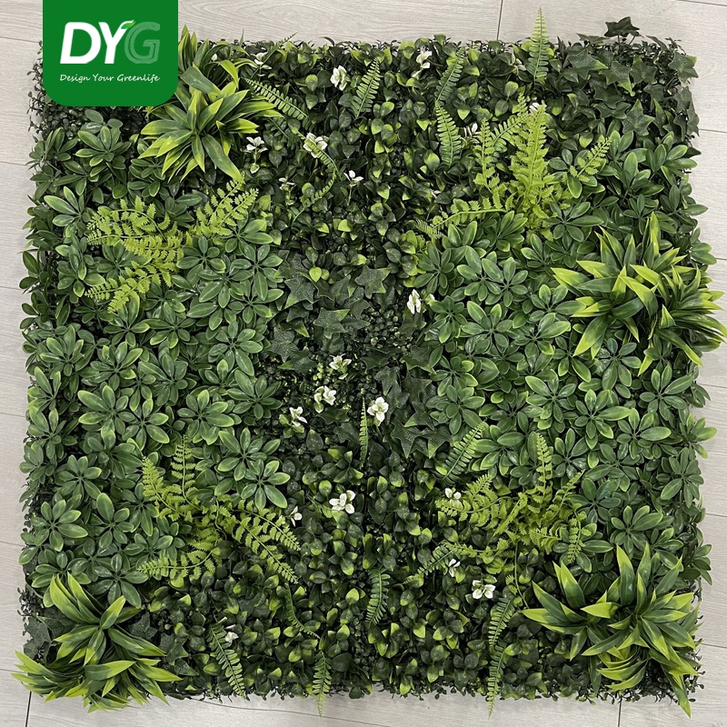 Растения искусственные вертикальные джунглевый стиль