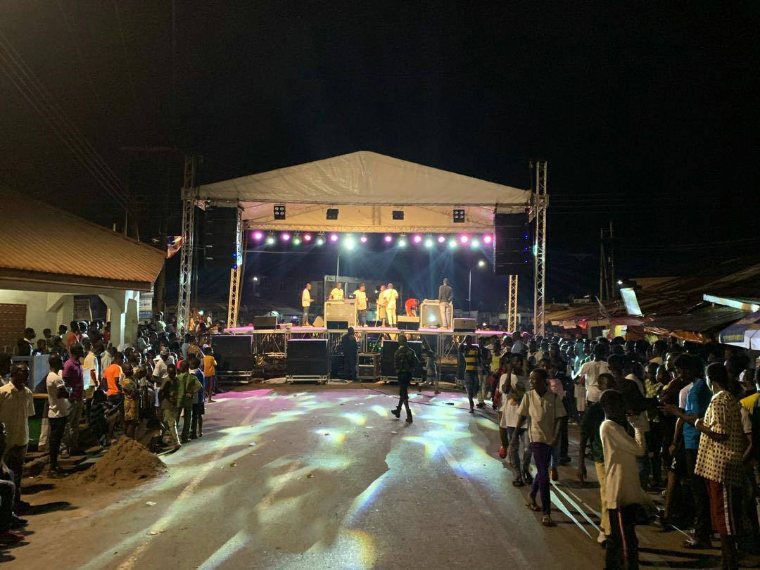 Concert Portable Mobile Aluminum Irregular Stage Equipment for Event Truss System