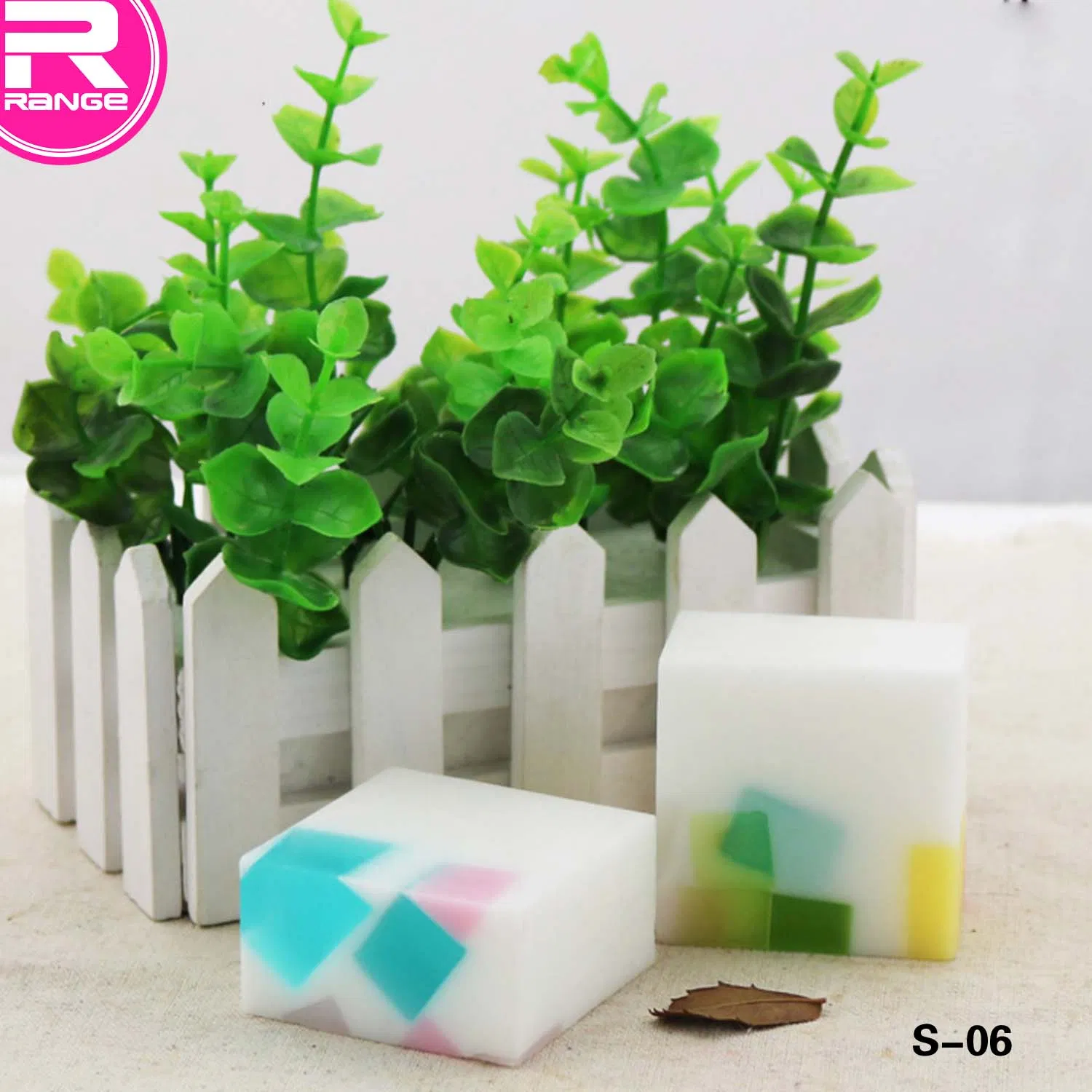 Essential Oil Handmade Soap with Fruit Scent