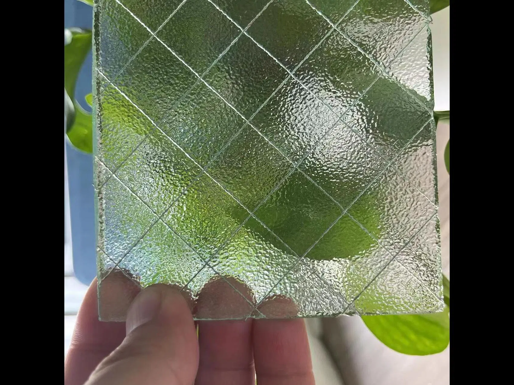 6mm 7mm Polished Wired Glass Fireproof Nashiji Mesh Glass