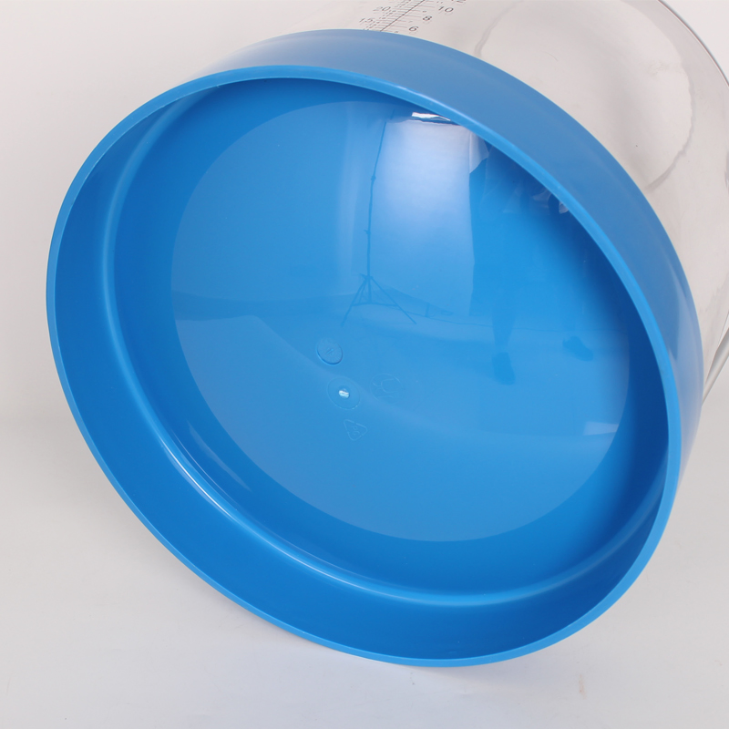 Plastic Cow Milking Buckets with Cover 32 Liter Capacity