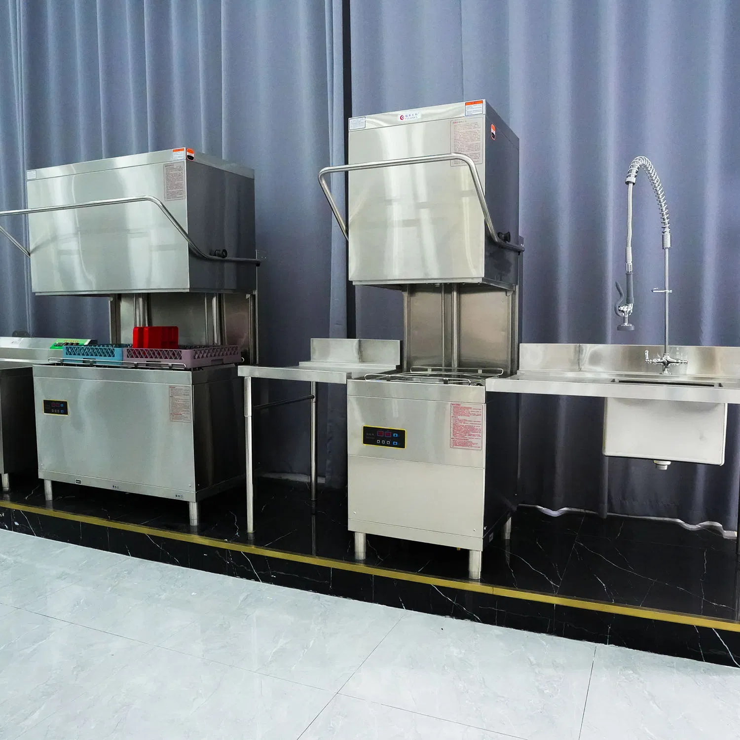Tyra Tyle Dishwasher 60 Baskets for One Hour Hotels and Restaurants Use
