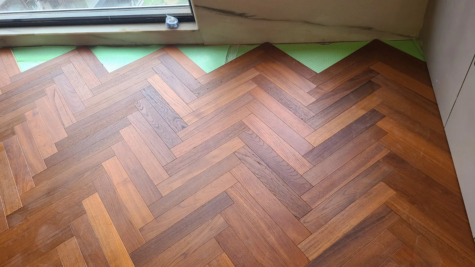 Single Laminate Walnut End Grain Chevron Swimming Pool Decking Engineered Black Wood Flooring