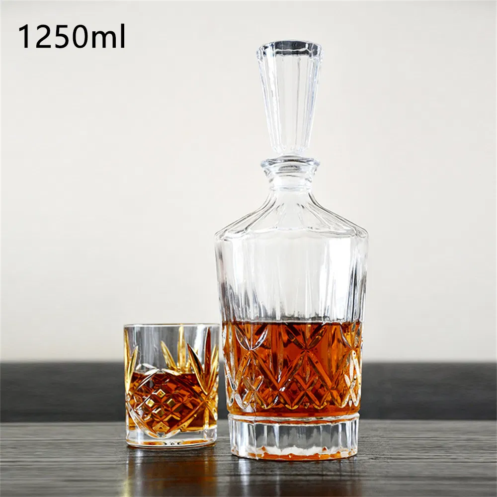 High Quality Whisky Rum 900ml Whisky Brandy Vodka Fruit Wine Glass Bottle with Glass Cork Thickened Beverage Bottle