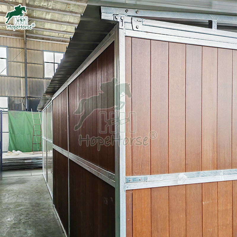 High Quality Stable Shelter Prefab Design Horses Wood Barn