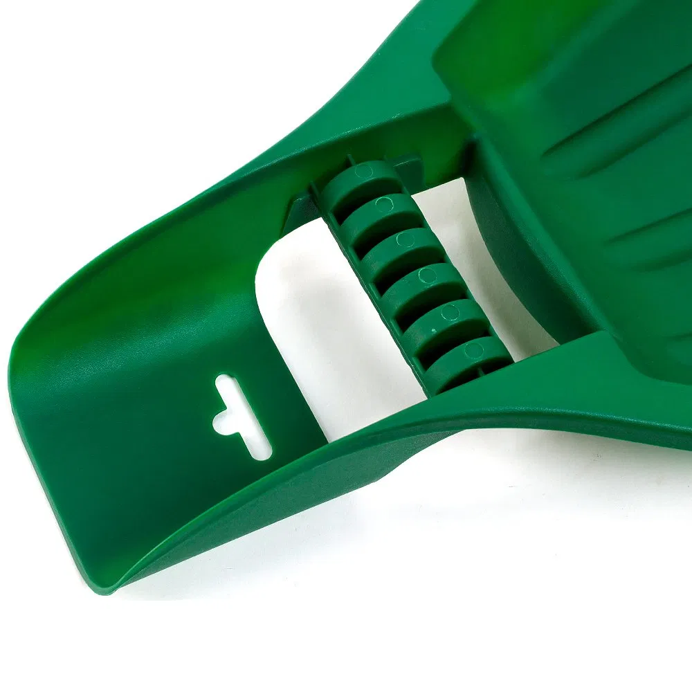 Ergonomic Plastic Leaf Scoops with Comfortable Grip for Easy Use