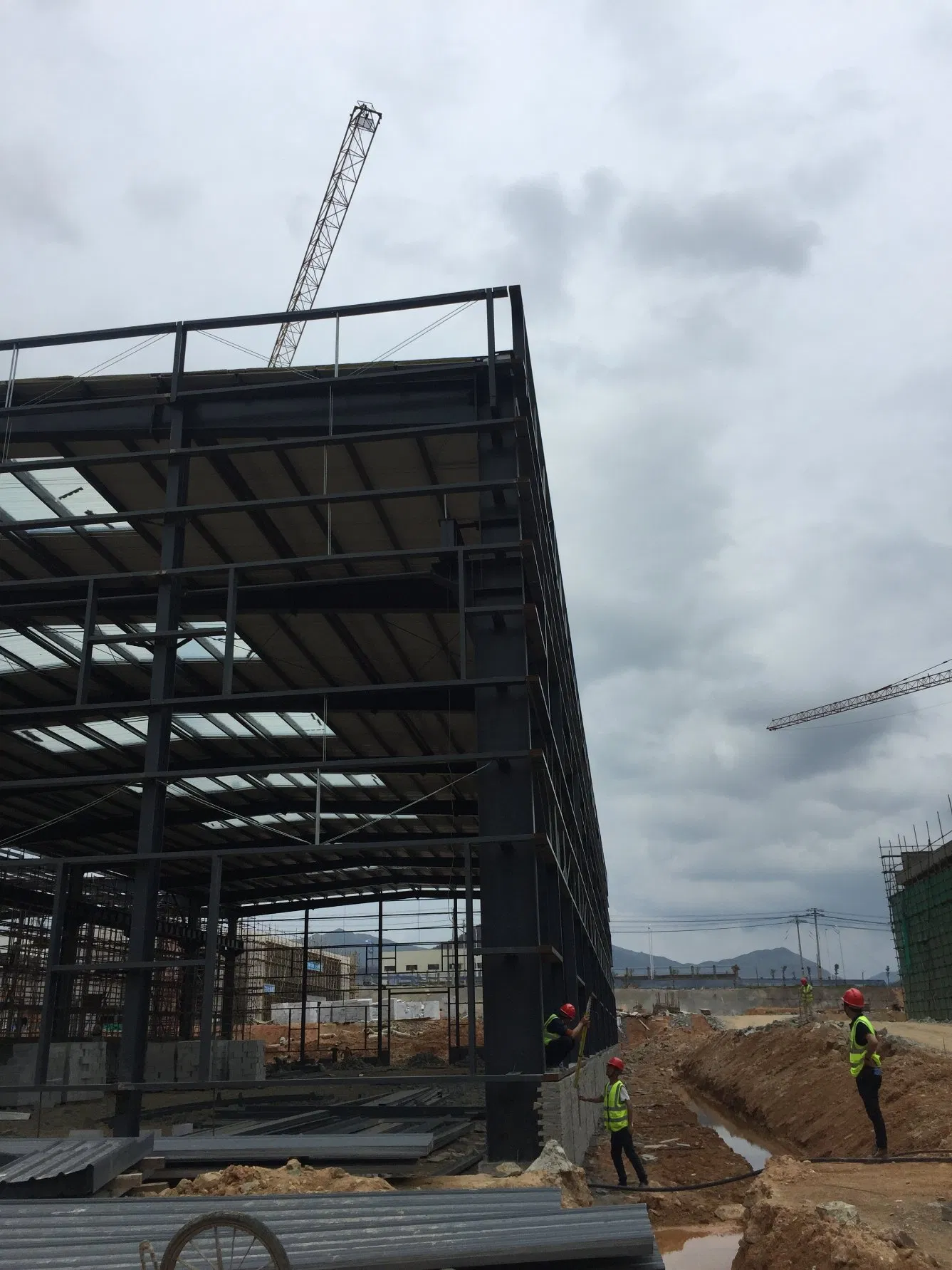 Low Cost Prefab Metal Barns Modular House Modern Prefabricated Steel House