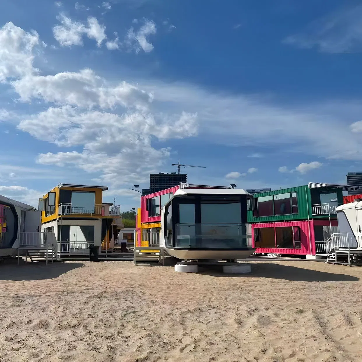 Mobile Tiny House Luxury Capsule House Modern Container House Villa Project Hotel with Bedroom