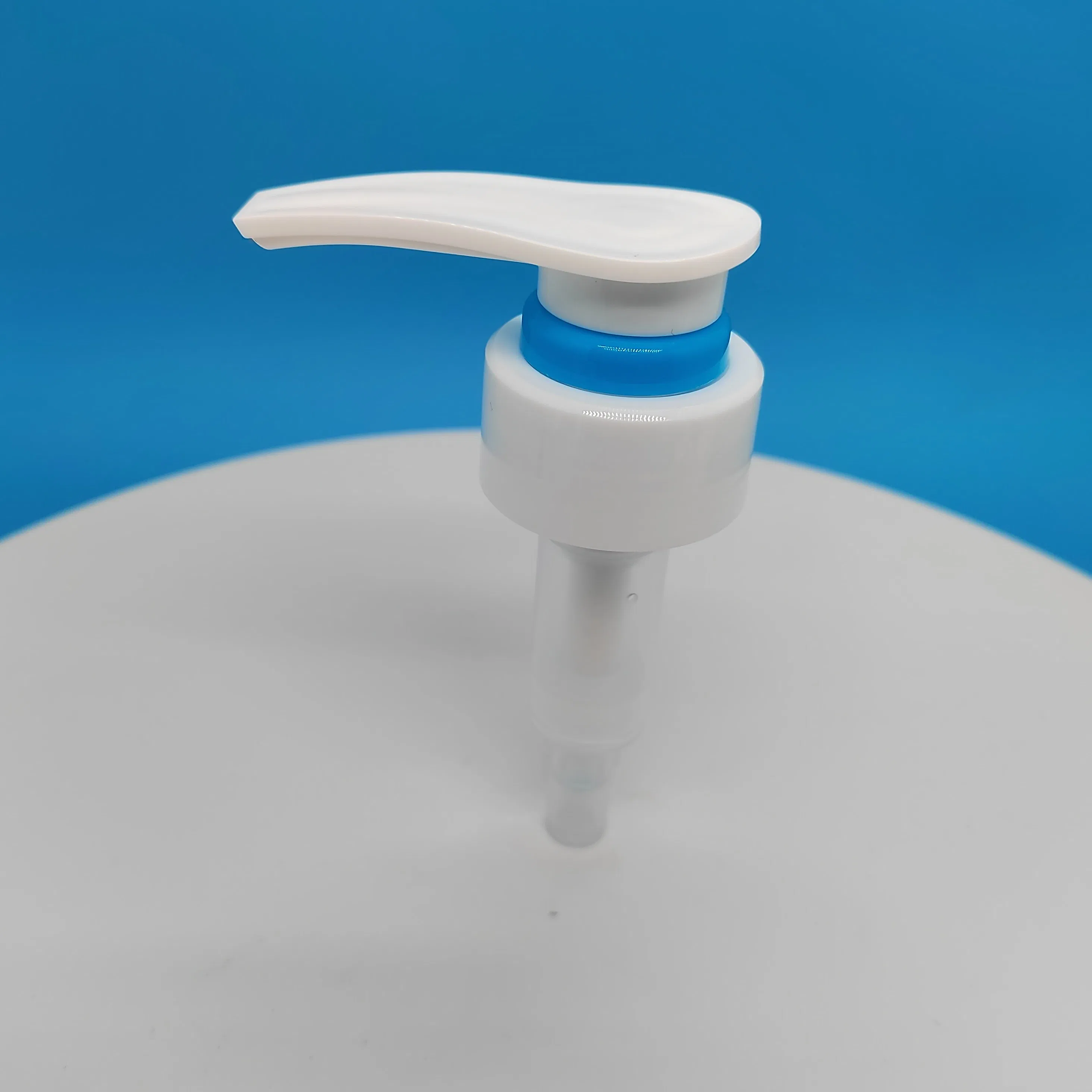 28/410 33/410 External Spring Shampoo Shower Gel Plastic Hand Press Pump