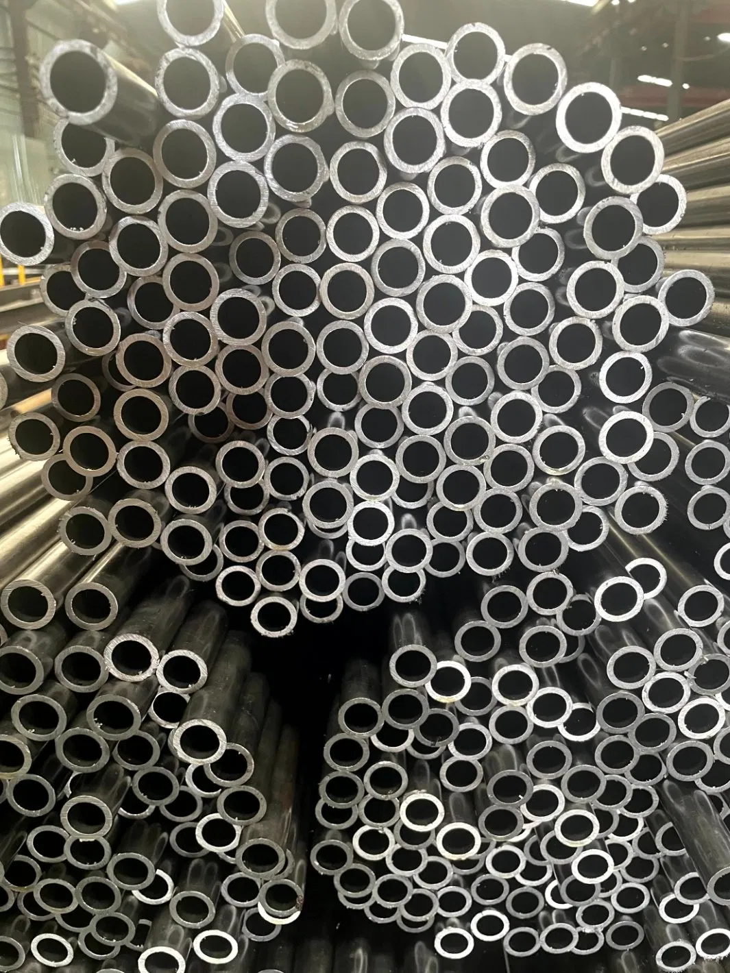 Hot Rolled DIN Standard Seamless Pipe for Power Generation Systems