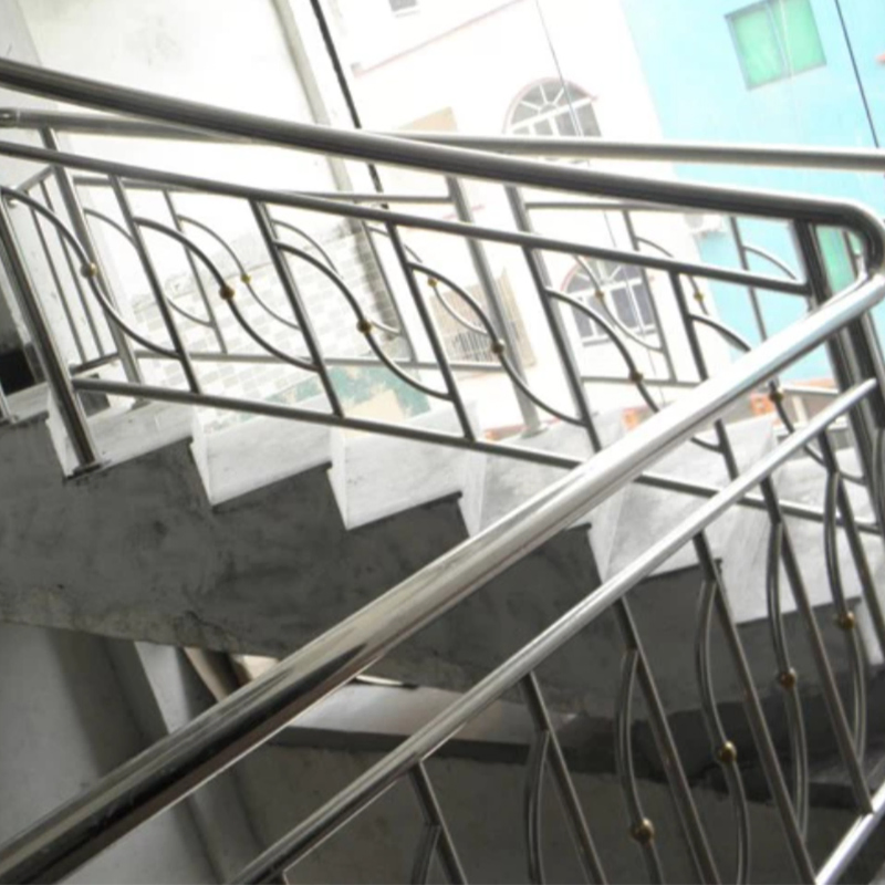 Indoor Space Saving Prefabricated Steel Railing Stairs Stainless Steel Structure Straight Staircase