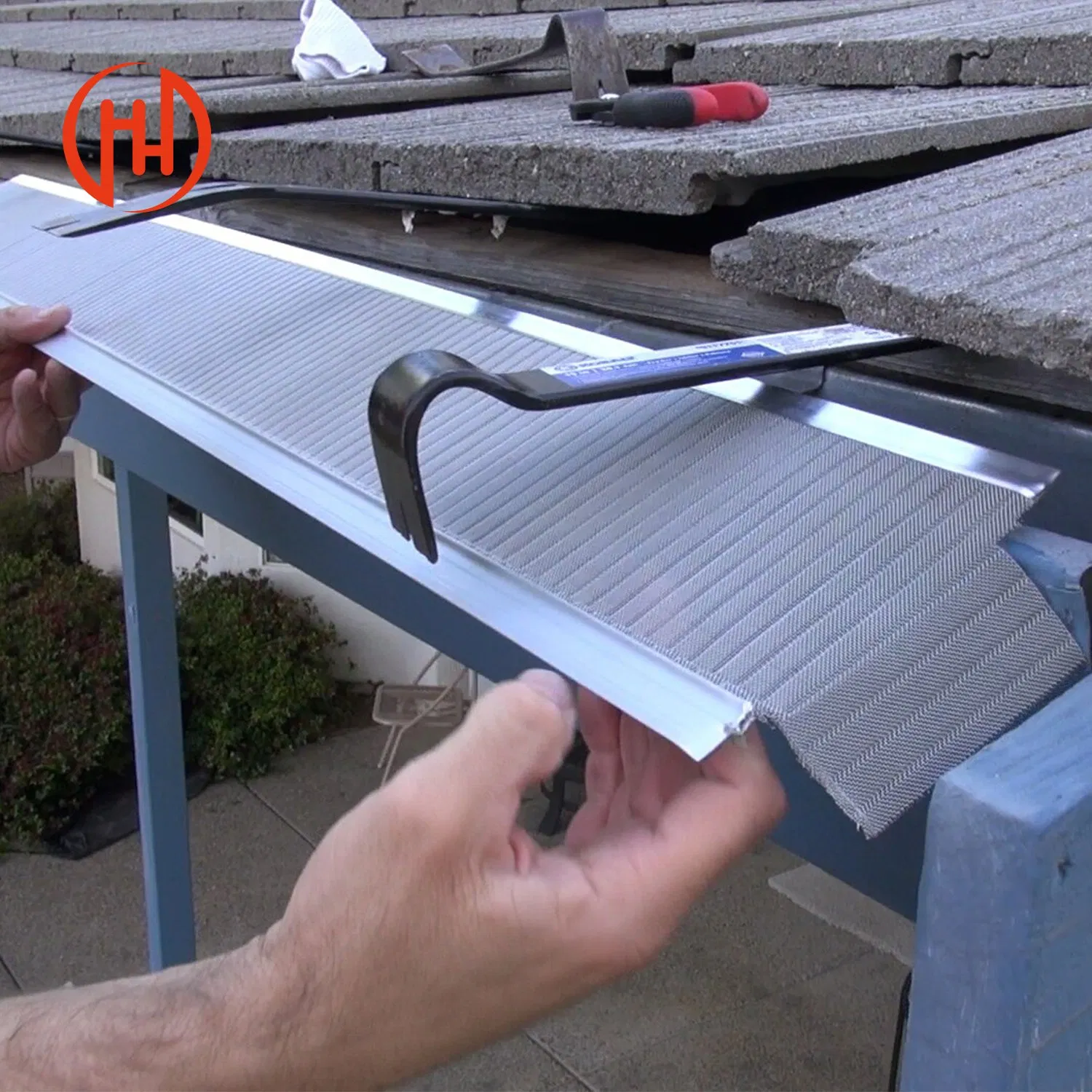 Roof Gutter Aluminum Rain Gutters Cover Guard Gutters with Fast Delivery