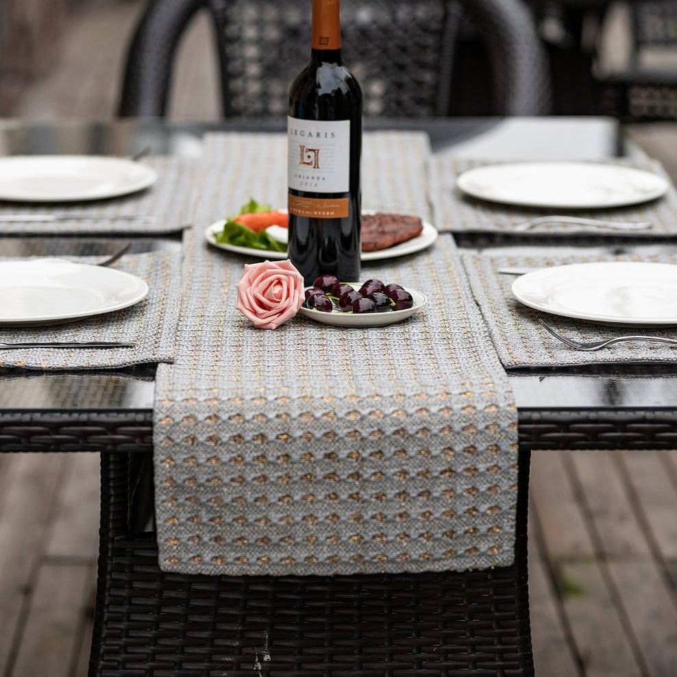 Good Quality Modern Young Living Woven Christmas Table Runner
