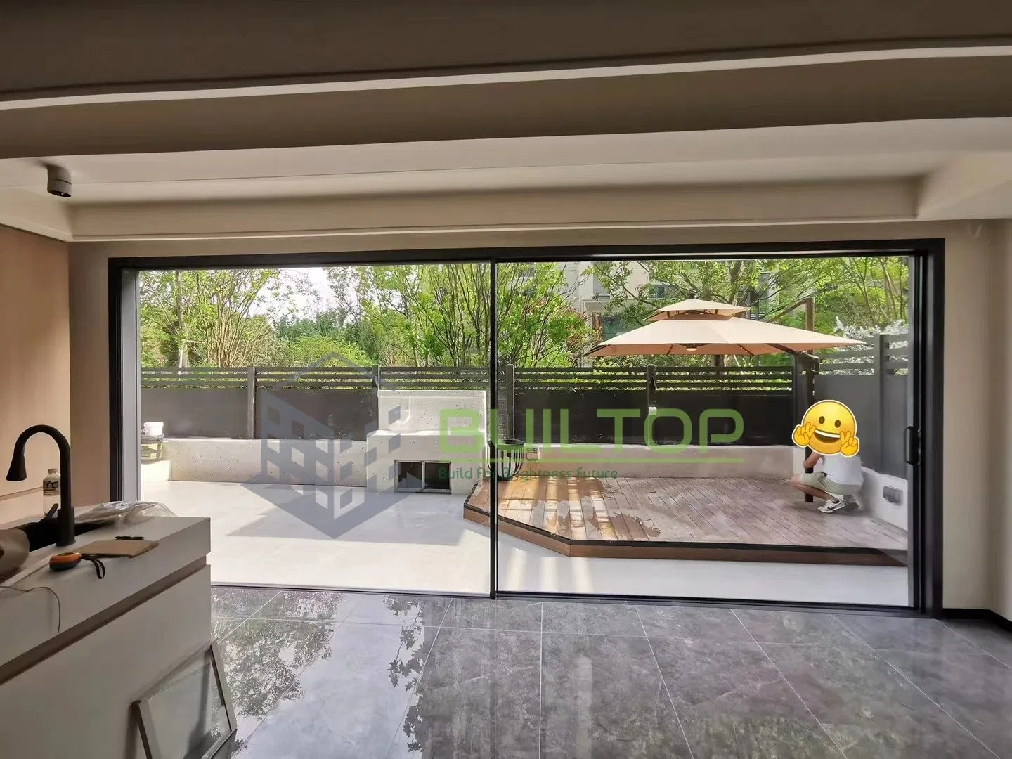 Алюминиевые раздвижные двери со стеклом Modern House