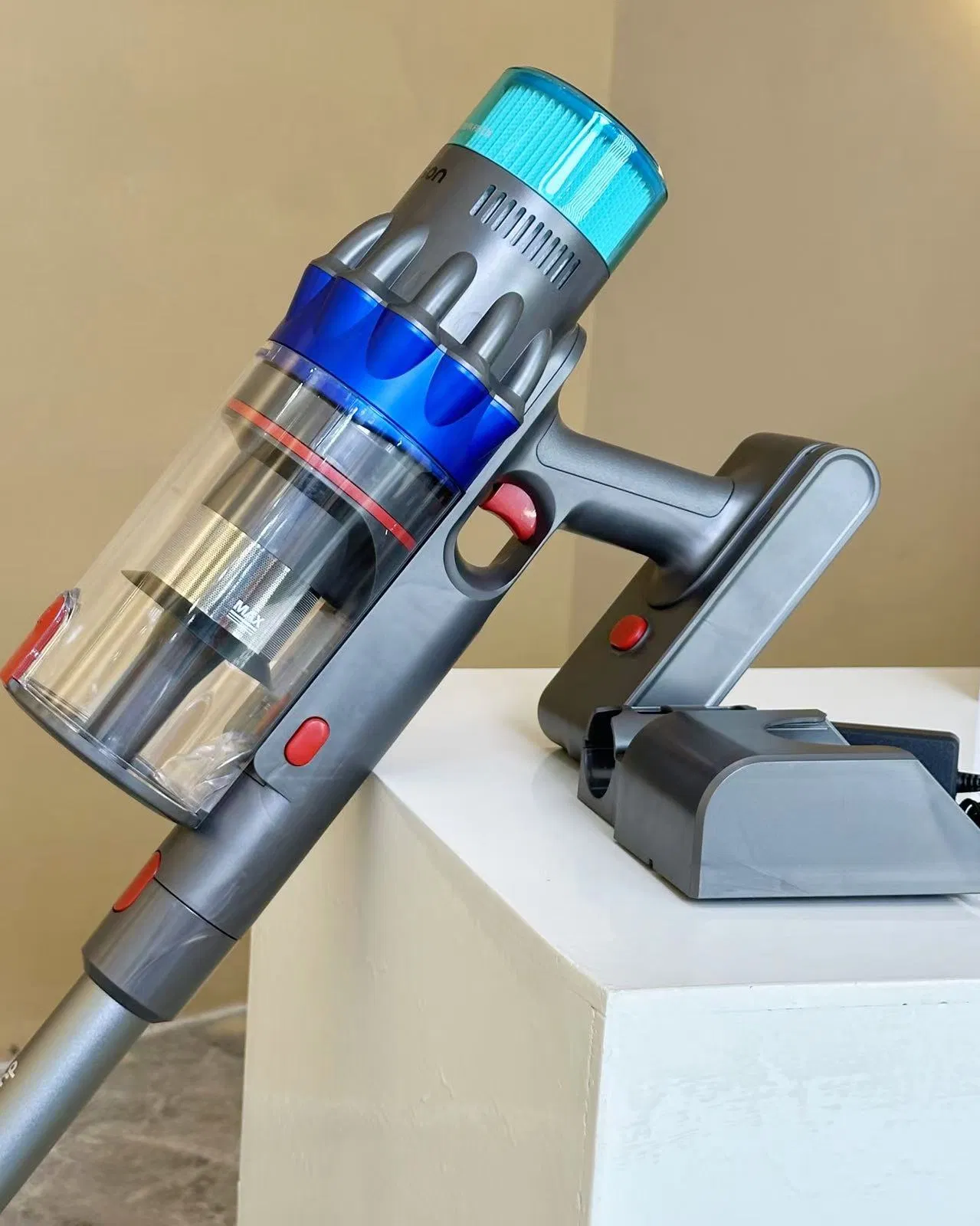 2025 Top Seller V15s Detect Submarine Vacuum Cleaner Powerful Wireless Vacuum Stick and Upright Cleaner Handheld Cordless Vacuum Cleaner