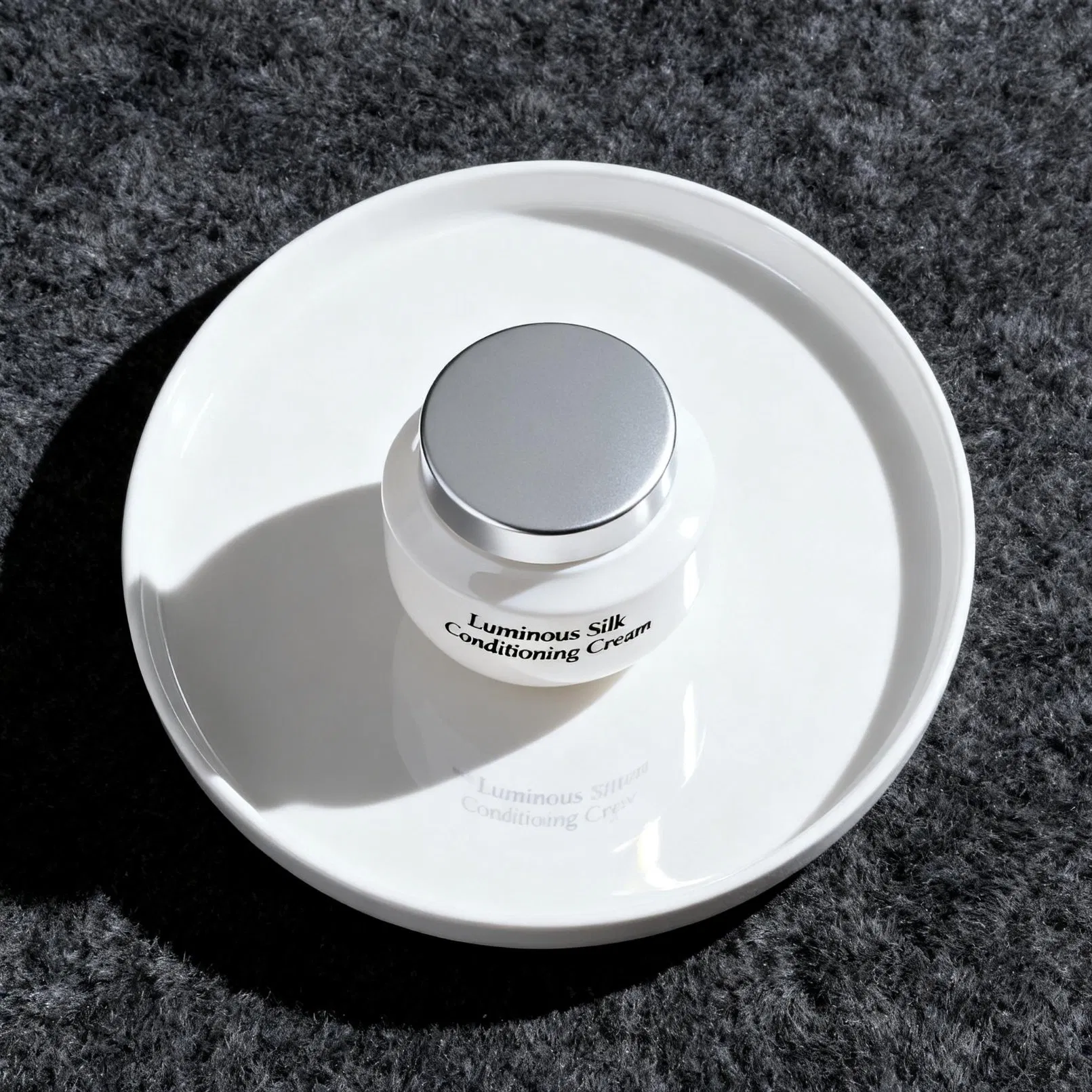 Pore Blurring Effect Concealer and Physical Sunscreen Makeup with Lotus Extract for Perfect Skin Texture
