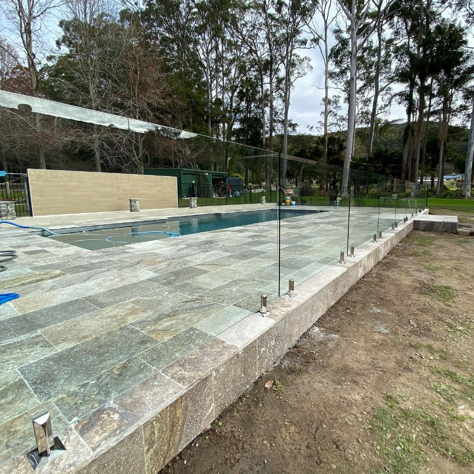 Aluminum Semi Frameless U Base Shoe 12mm Toughened Glazed Railing System