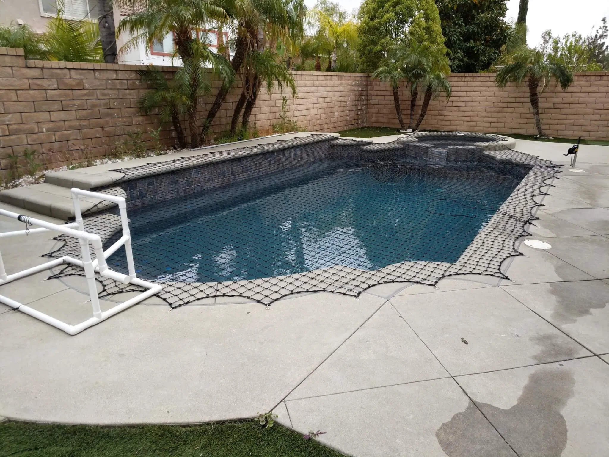 Easy to Remove and Use Outdoor Swimming Safety Pool Mesh Net Covers