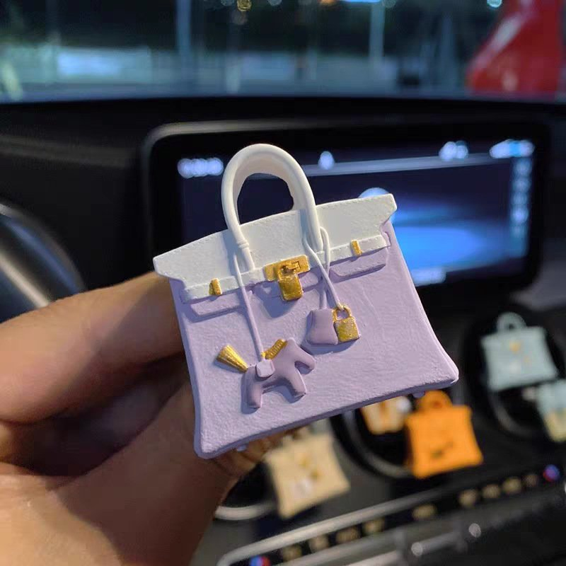 Hot Sales Luxury Bag Car Vent Clip Air Freshener for Air Conditioner Slippers Model Car Aromatherapy Diffuser for Girls