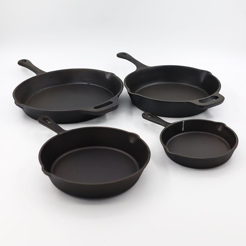 High Quality Single Handle Design Different Sizes Pre-Seasoned Cast Iron Cooking Pan Non Stick Skillet Gift Kitchen Three Piece Set Wholesale