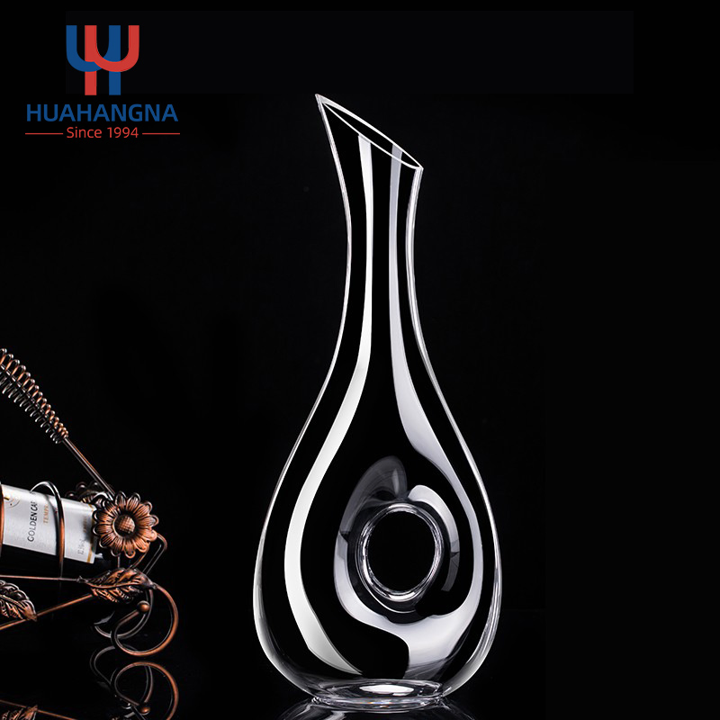 1400ml Unique Hand Blown Lead-Free Crystal Glass Snail Shape Wine Carafe