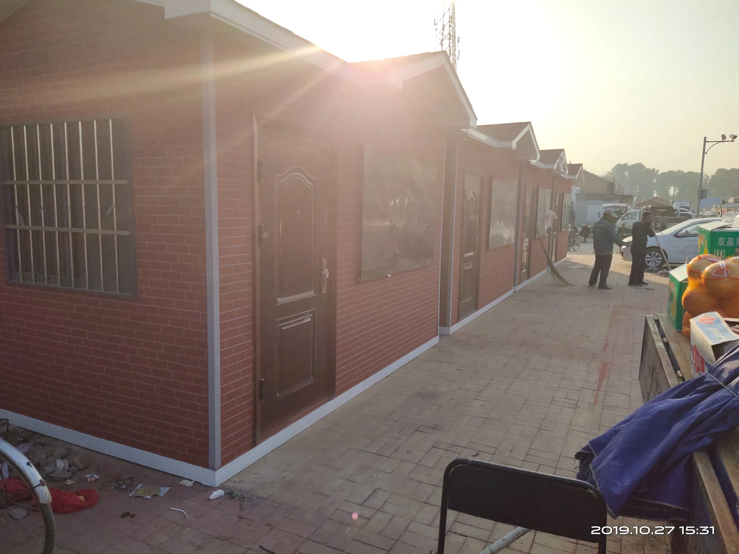 China Movable Toilets Trailer Prefabricated Portable Toilets for Sale Expandable Container House on Trailer