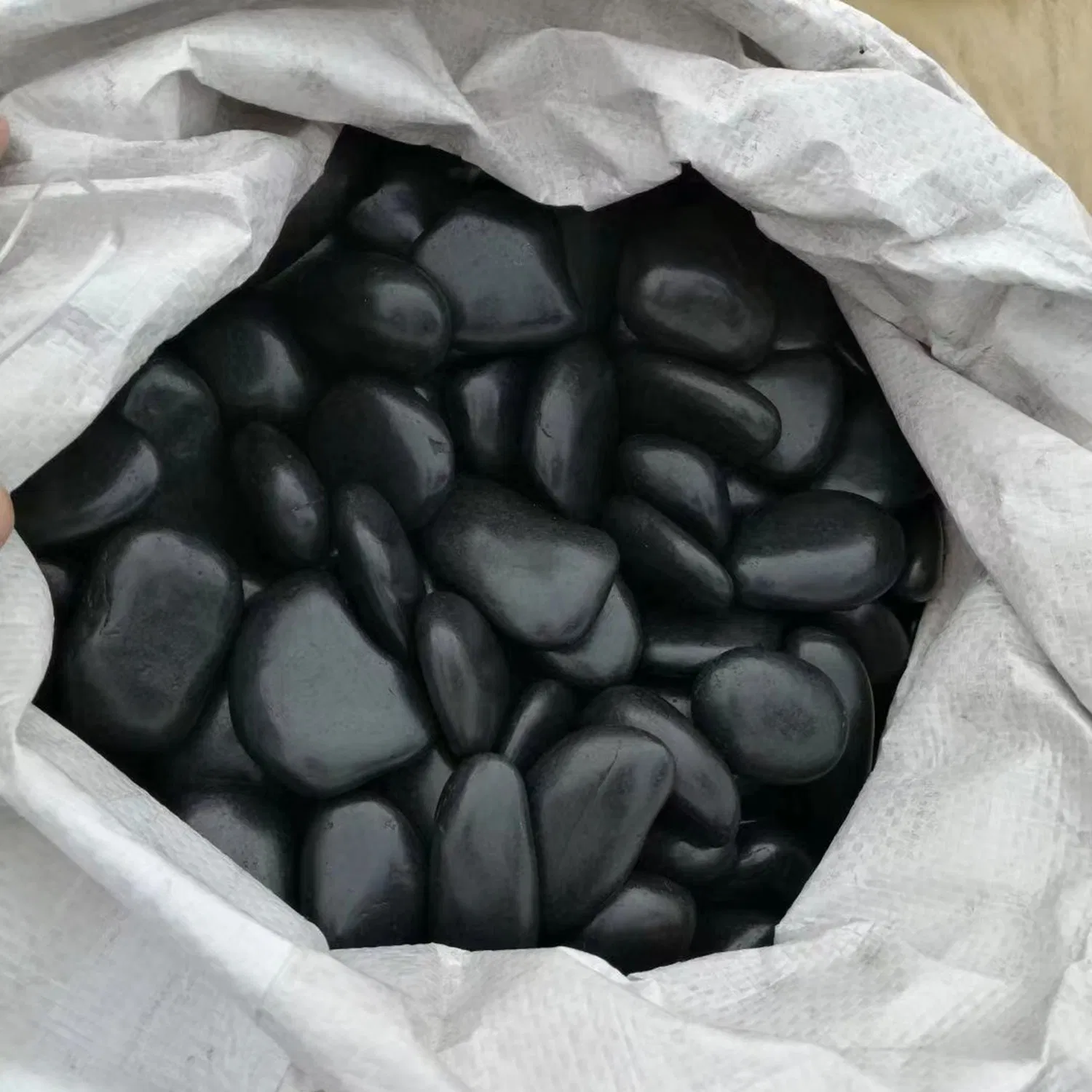 Landscaping Garden Natural High Polished White Pebbles for Decorative Stone