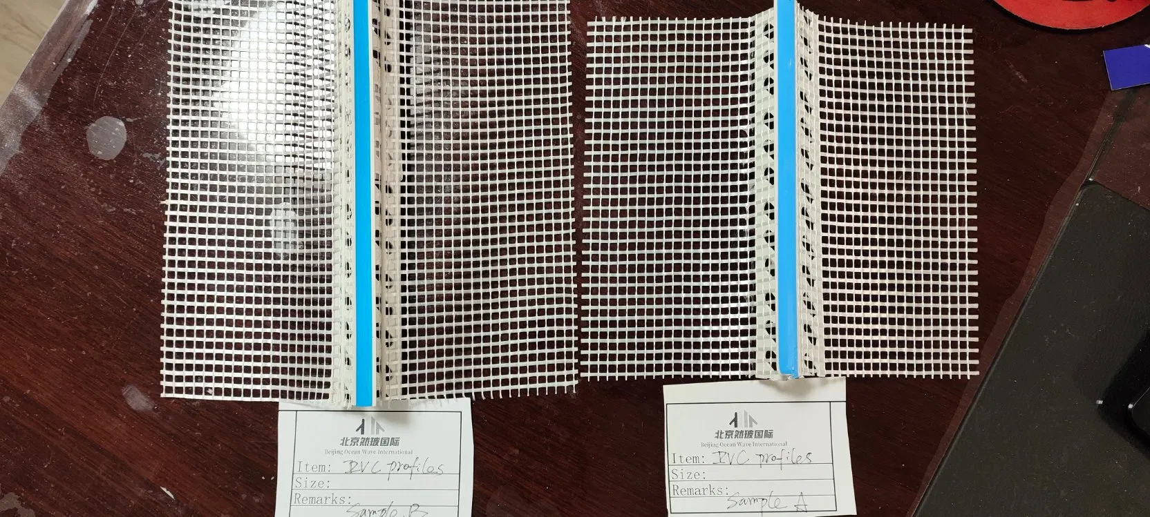 145GSM Mesh 3m Long PVC Corner Profiles with Fibergalss Mesh