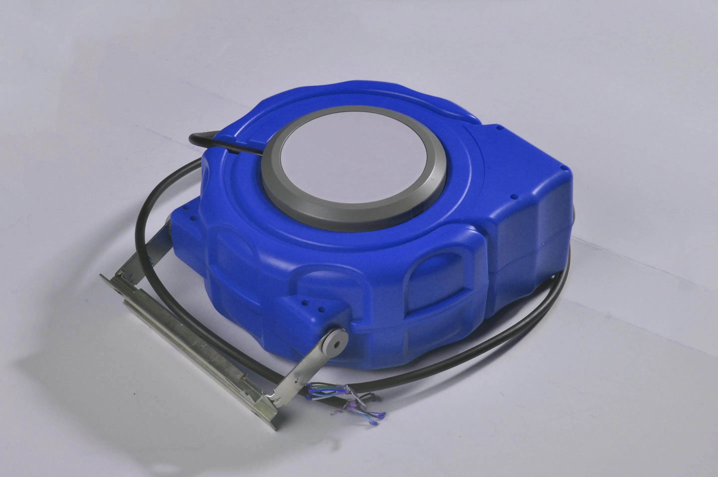 Auto Retractable Air Hose Reel Air Polishing Car Washing Air Hose Reel