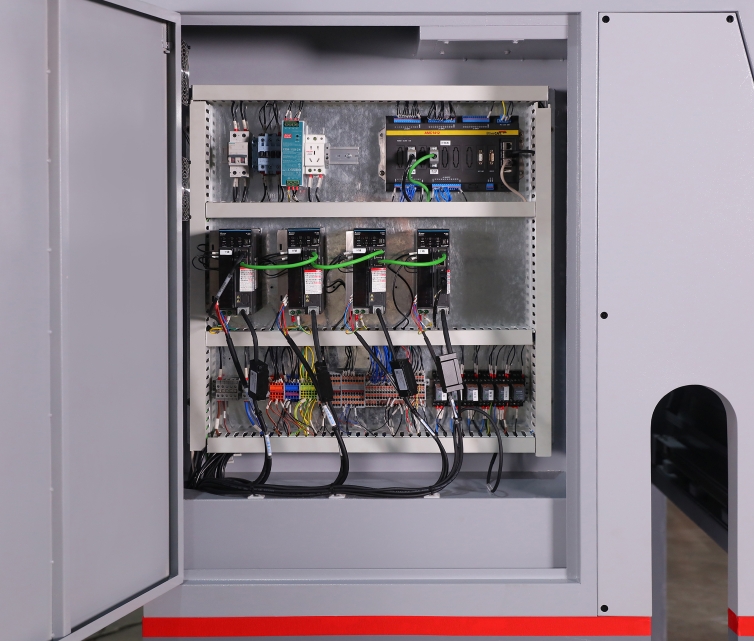 Ленточная пила по металлу горизонтальная с редуктором