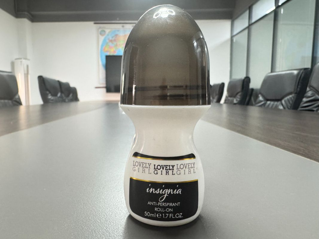 Antiperspirant Ball; Body Deodorant Purple; Fragrance; Fresh and Cool;