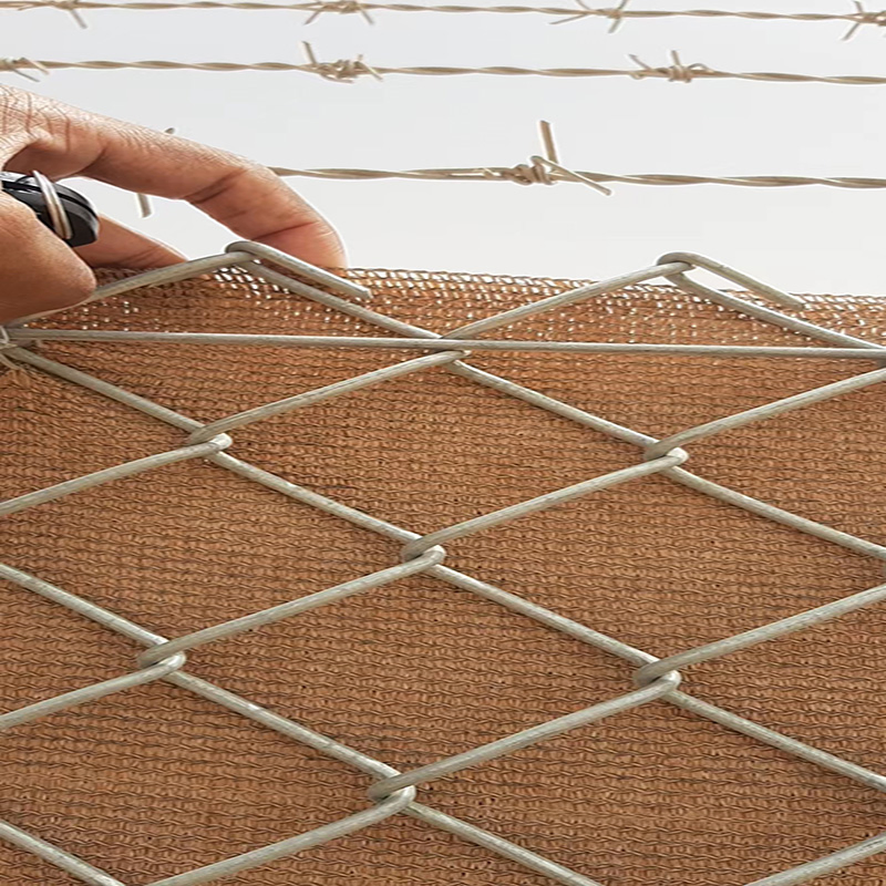 Hot Dipped Galvanzied Chain Link Fence in Stock