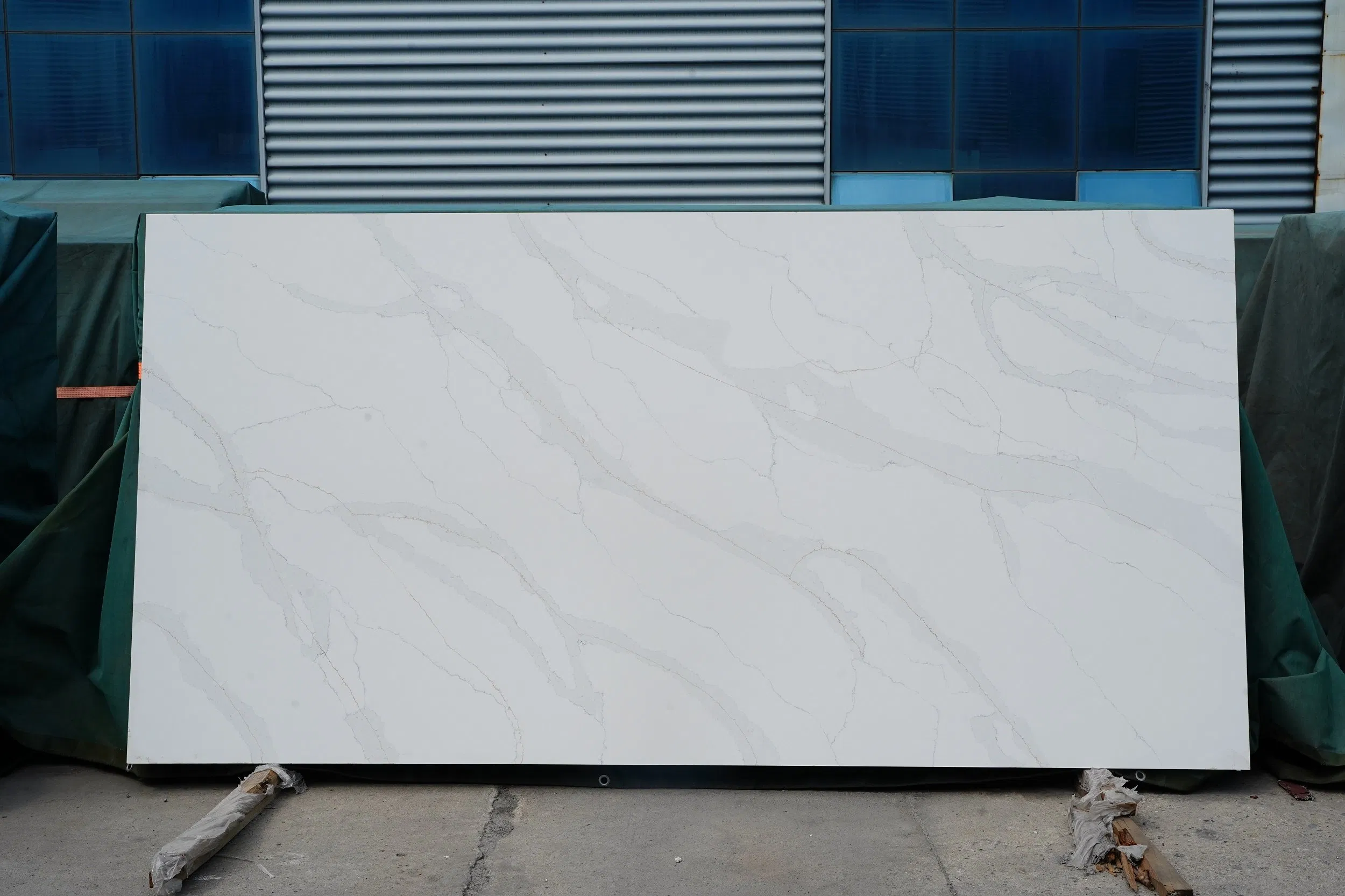 High Quality Quartz for Stone Kitchen Countertops Artificial Calacatta Horizon Starlight Pure Spark White Quartz More Affordable Compare with Marble
