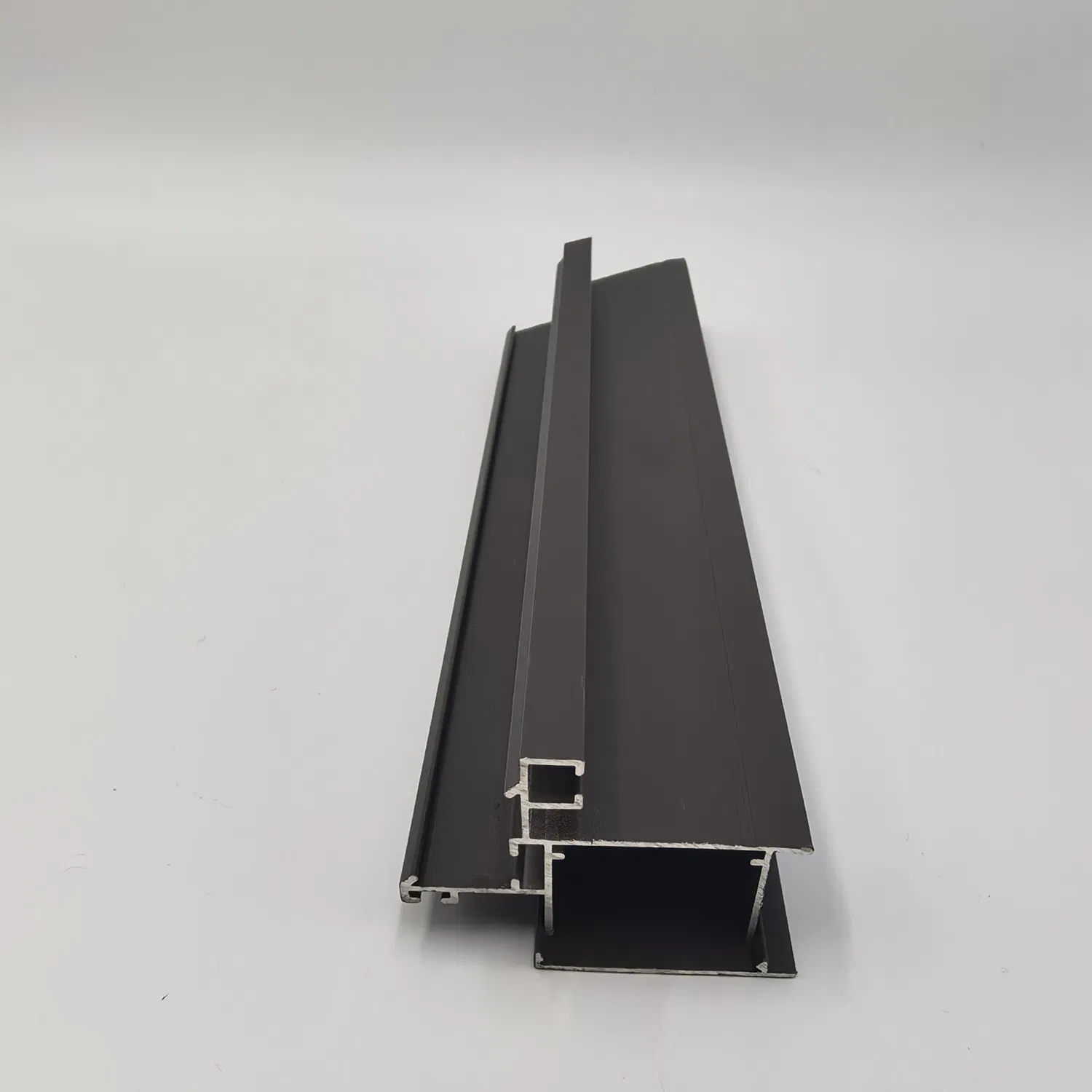 Sleek Modern Aluminum Curtain Track for Stylish Homes