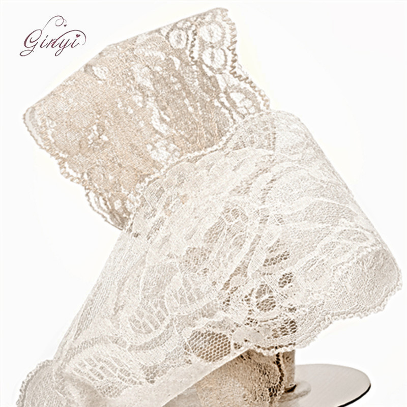 Тесьма кружевная хлопковая с бантиками вязаная