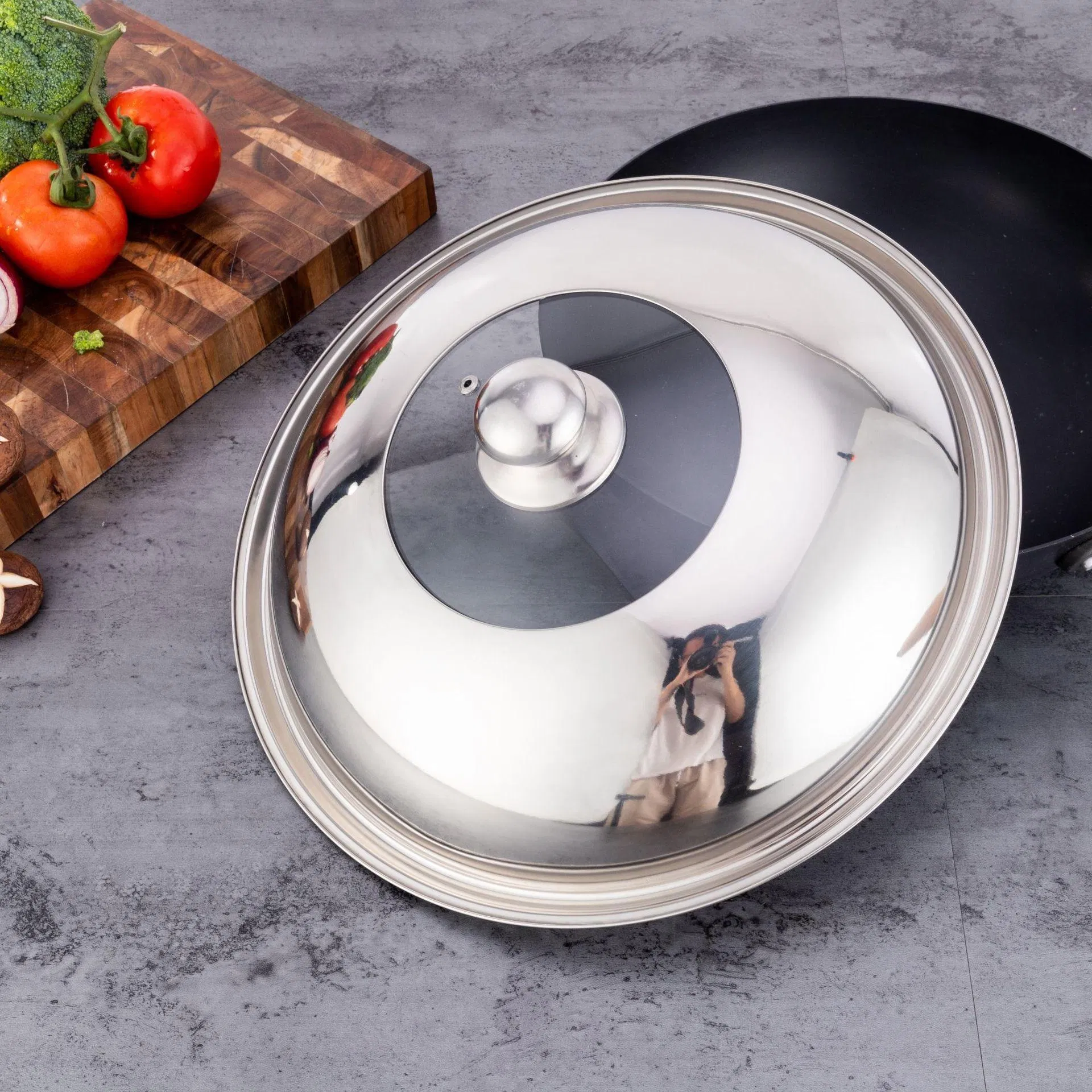 Universal Stainless Steel Lid for Durable Cookware and Kitchen Saucepans