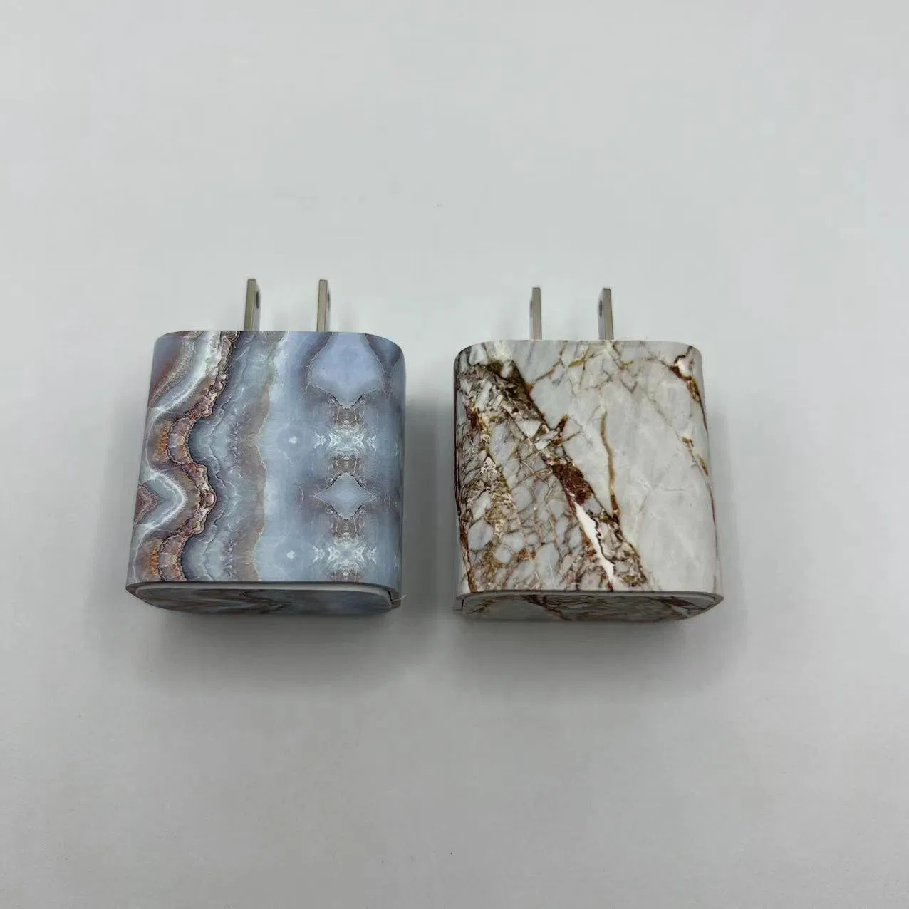 Быстрая зарядка 20W USB-C с мраморным принтом для iPhone