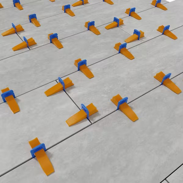 Ceramic Pocelanato Flooring Wedge Clip Tile Leveling System for Plastic Tool