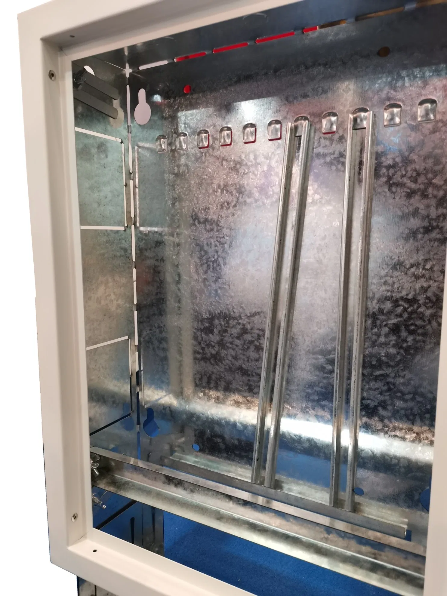 High Quality Fully Enclosed Water Separator Box Modern Design Floor Heating Manifold Cabinet Galvanized Steel