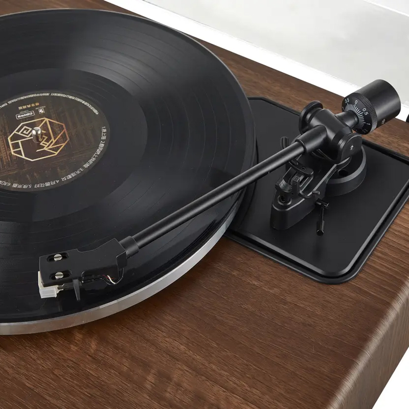 Проигрыватель виниловых пластинок с Bluetooth, 2 скорости