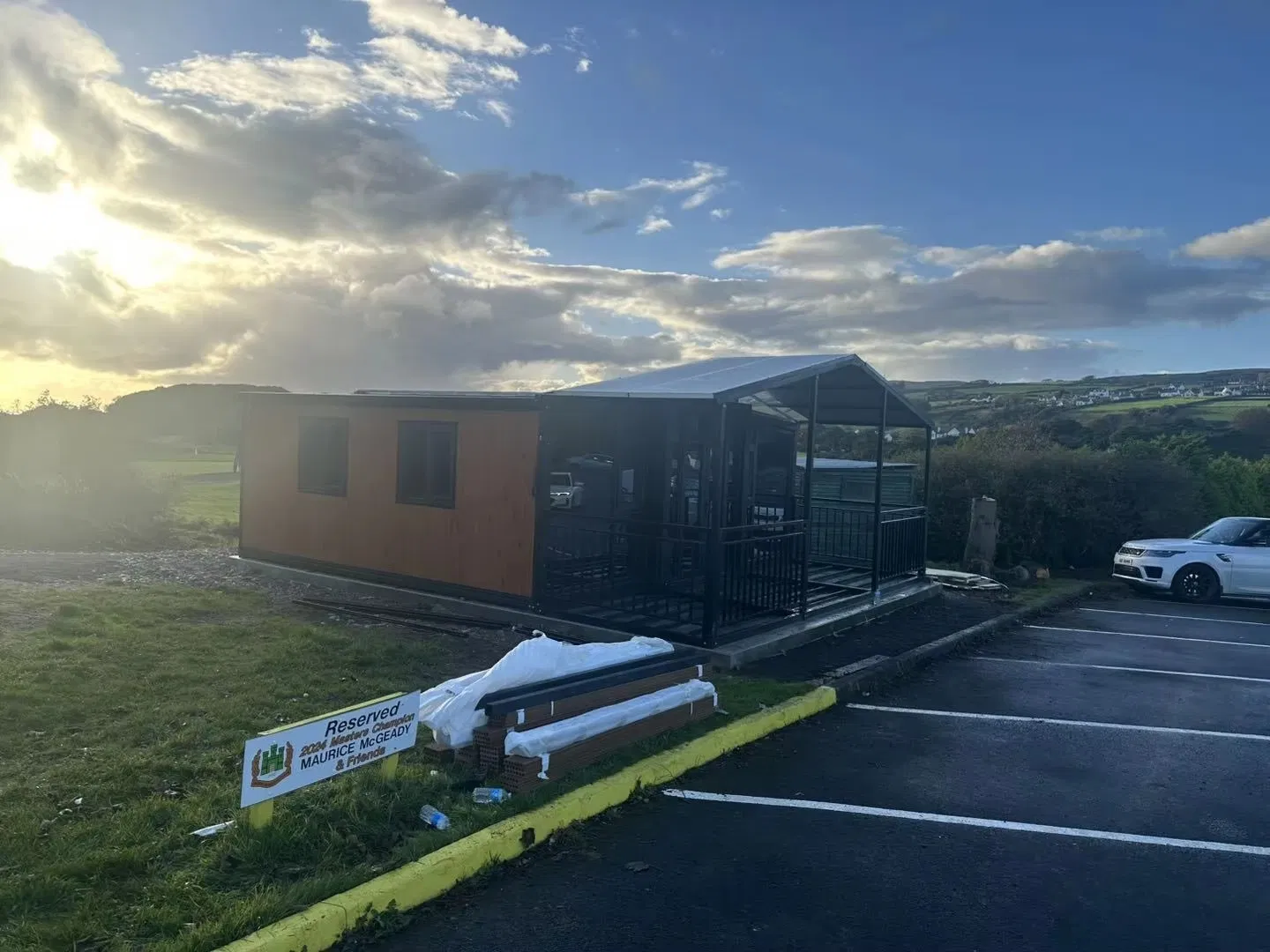 20FT 40FT Outdoor Modern Popular Extendable Tiny House Mobile Working House Office Pod Apple Cabin