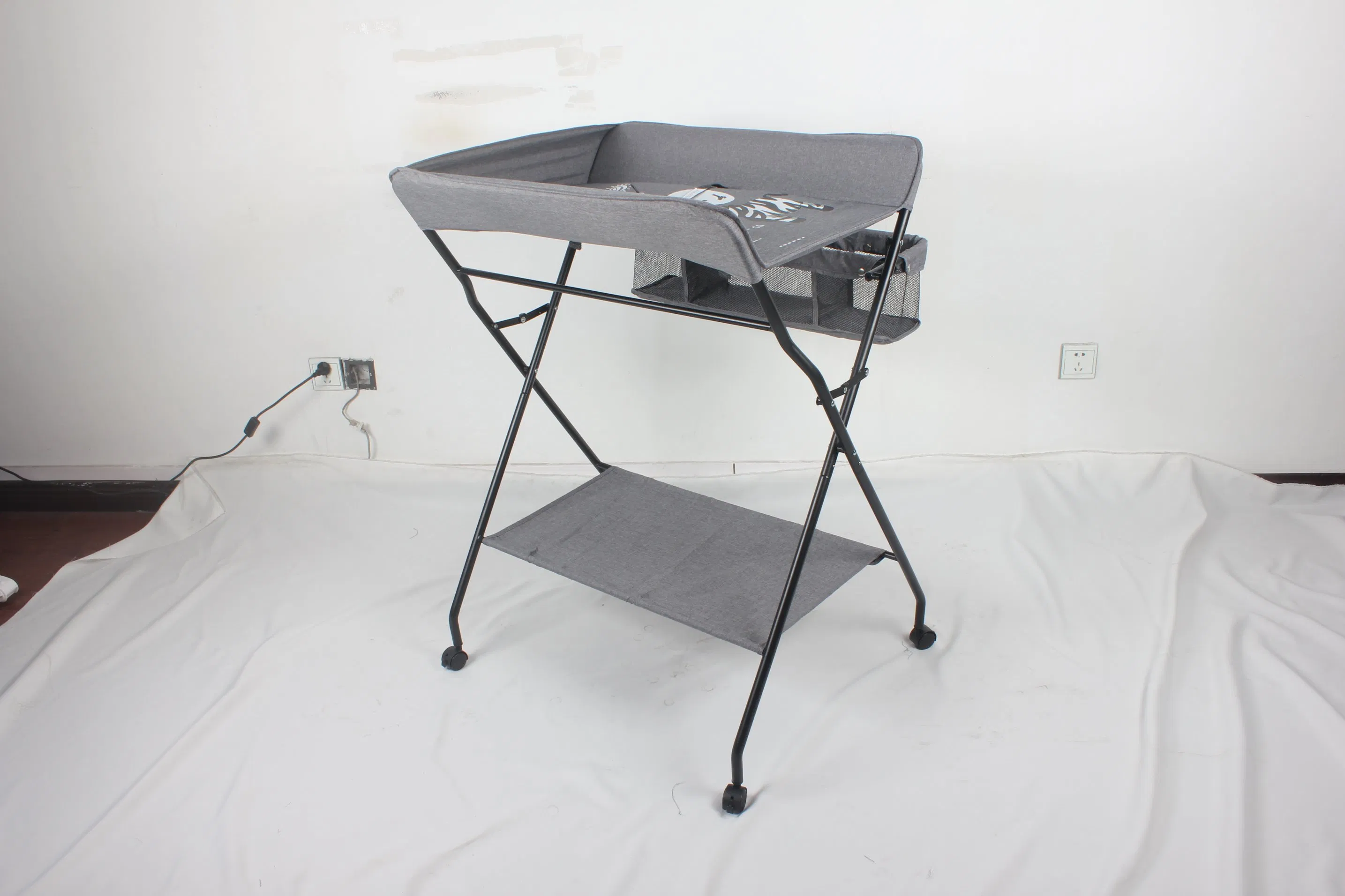 2024 Cheap Price New Convenient Baby Changing Station Stand Baby Diaper Table