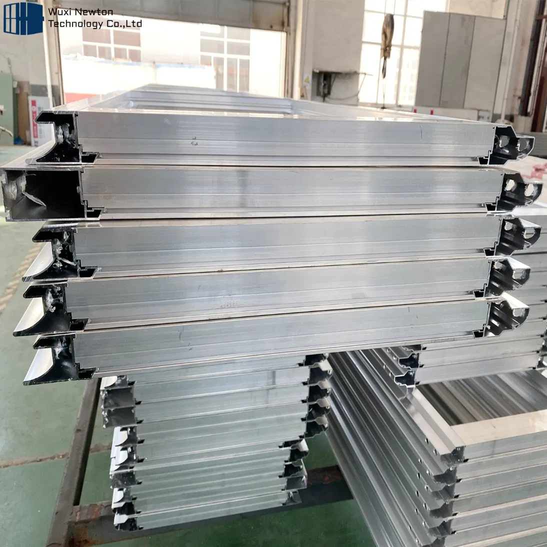 Factory Price Luxury Modern Full View Automatic Aluminum Glass Garage Door with Motor