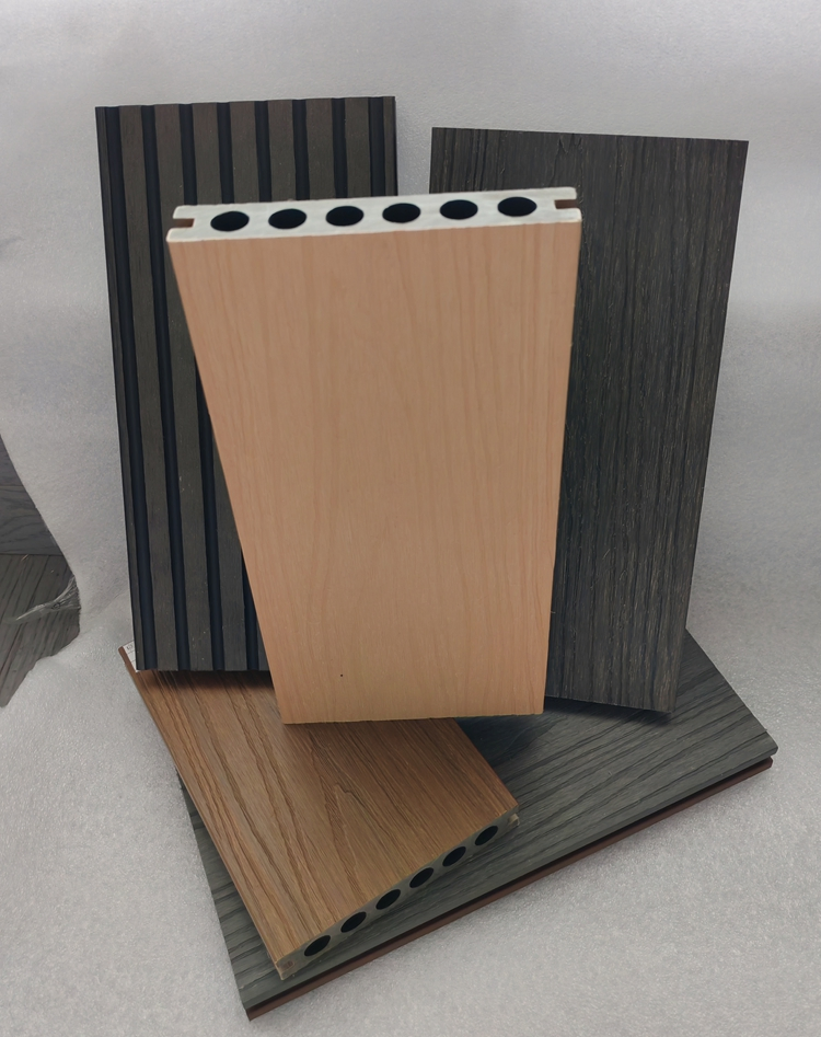 Outdoor PVC Wood Plastic Composite WPC Decking Tiles