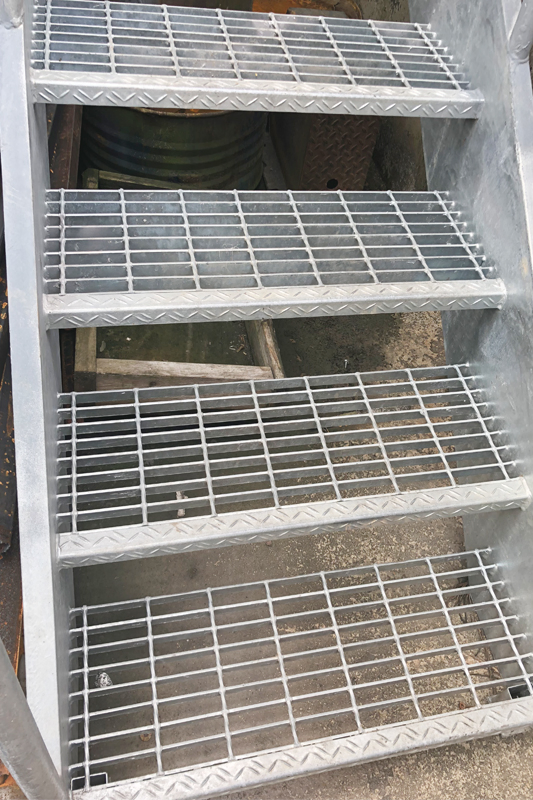 Easy Install Without Nosing Galvanized Stair Tread