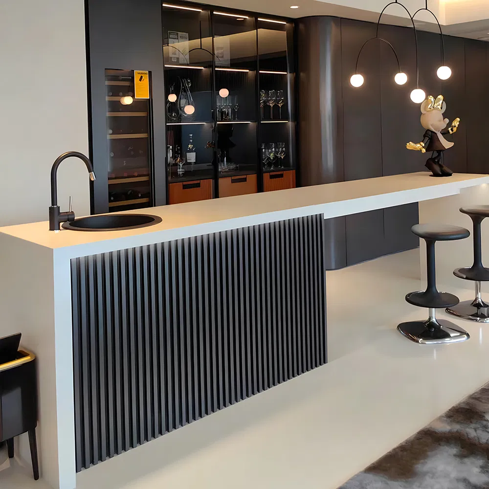 Customized Oliky Artificial Stone Kitchen Island and Countertop Design