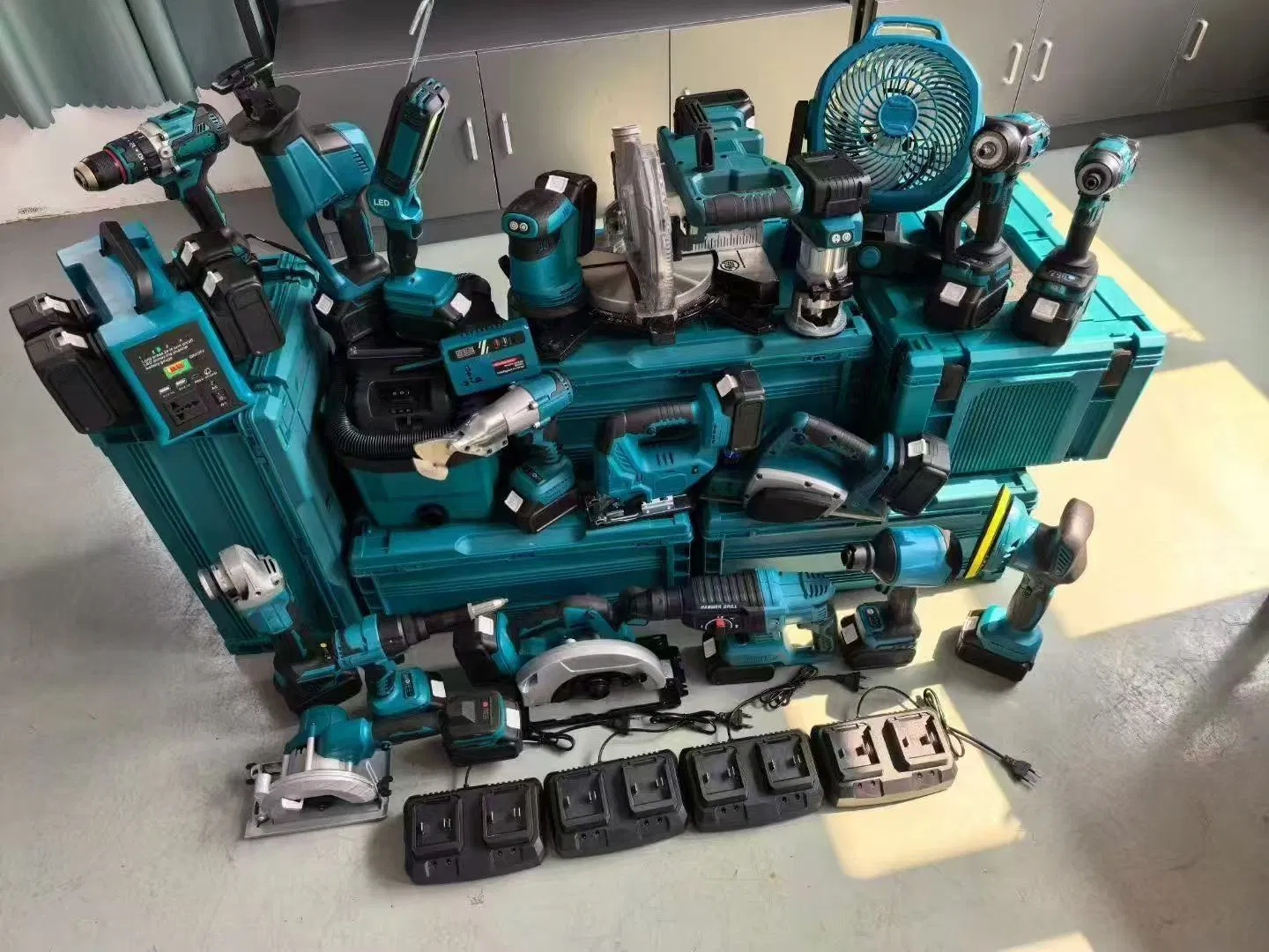 One-Stop Purchasing Cordless 12V 18V Lithium Battery Power Tool Sets for Combo Kit Power Tools